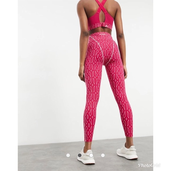 IVY PARK MONOGRAM eggings in bold pink - Picture 8 of 9